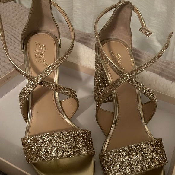 Jewel Bradgley Mischka - Picture 2 of 2